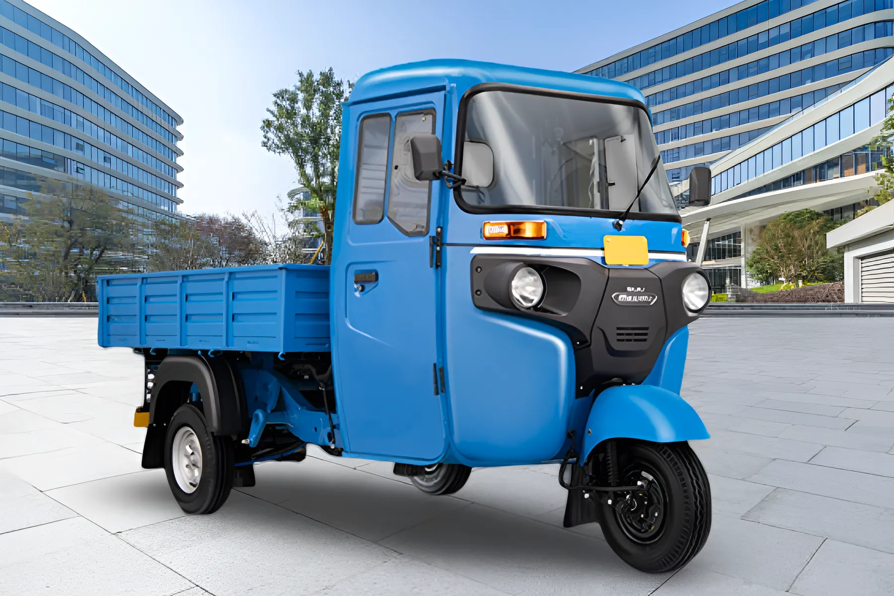 Bajaj Maxima C CNG
